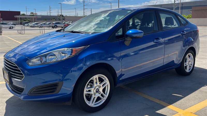 2019 Ford Fiesta SE  LUXURY GAS SAVER! SUPER LOW MILES!