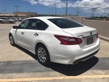 2016 Nissan Altima 2.5 S  FULL SIZE COMFORT ! - Photo 3 - Honolulu, HI 96818