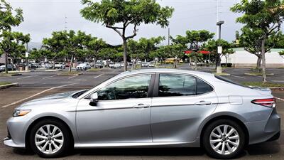 2018 Toyota Camry LE  RELIABLE AND BEAUTIFUL! - Photo 2 - Honolulu, HI 96818