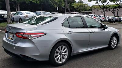 2018 Toyota Camry LE  RELIABLE AND BEAUTIFUL! - Photo 6 - Honolulu, HI 96818