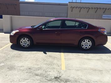 2012 Nissan Altima 2.5  Full Size Comfort - Photo 8 - Honolulu, HI 96818