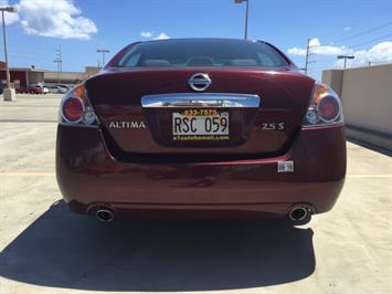 2012 Nissan Altima 2.5  Full Size Comfort - Photo 12 - Honolulu, HI 96818