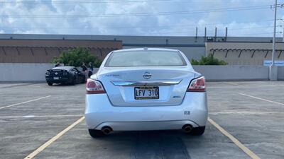 2015 Nissan Altima 2.5 NISSAN QUALITY !  FULL Size Comfort ! - Photo 6 - Honolulu, HI 96818