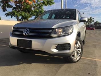 2013 Volkswagen Tiguan SUV 5 SEATER SUPER LOW MILES !  GERMAN PRECISION DESIGNED ! - Photo 1 - Honolulu, HI 96818