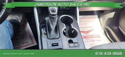 2021 Toyota Highlander XLE   - Photo 13 - Benton, IL 62812
