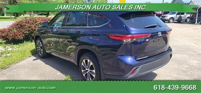 2021 Toyota Highlander XLE   - Photo 7 - Benton, IL 62812