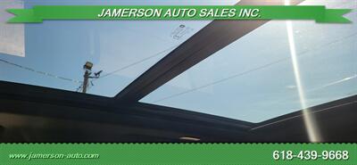 2022 GMC Yukon SLT   - Photo 12 - Benton, IL 62812