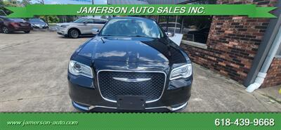 2018 Chrysler 300 Series Limited   - Photo 6 - Benton, IL 62812