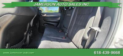2012 Jeep Grand Cherokee Laredo   - Photo 8 - Benton, IL 62812