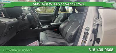 2022 Kia K5 GT-Line   - Photo 9 - Benton, IL 62812