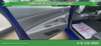 2024 Hyundai ELANTRA SEL   - Photo 10 - Benton, IL 62812