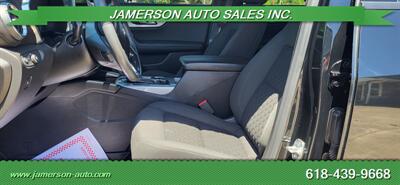 2022 Chevrolet Blazer LT   - Photo 9 - Benton, IL 62812