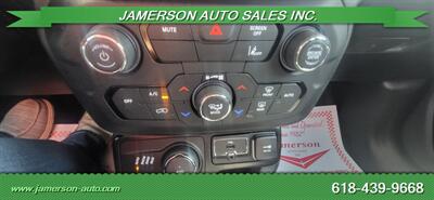 2023 Jeep Renegade Altitude   - Photo 13 - Benton, IL 62812
