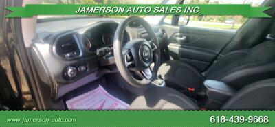 2023 Jeep Renegade Altitude   - Photo 12 - Benton, IL 62812