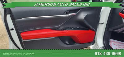 2018 Toyota Camry XSE - Photo 10 - Benton, IL 62812