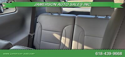 2023 GMC Acadia SLT   - Photo 8 - Benton, IL 62812