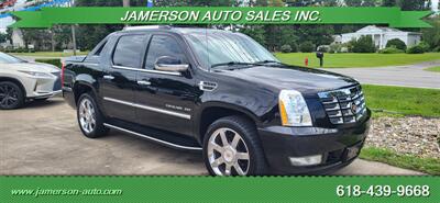 2013 Cadillac Escalade Luxury - Photo 2 - Benton, IL 62812