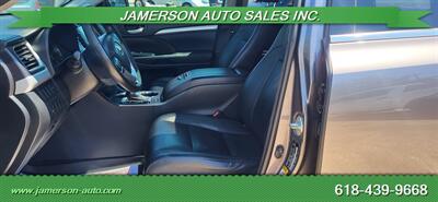 2015 Toyota Highlander XLE   - Photo 8 - Benton, IL 62812