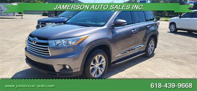 2015 Toyota Highlander XLE   - Photo 2 - Benton, IL 62812