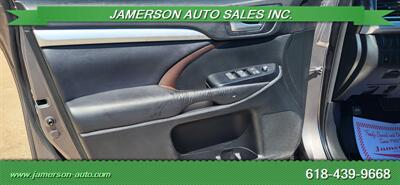 2015 Toyota Highlander XLE   - Photo 9 - Benton, IL 62812