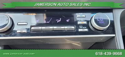 2023 Hyundai SONATA SEL Plus   - Photo 11 - Benton, IL 62812