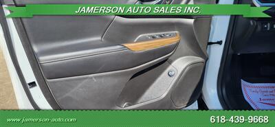 2017 GMC Acadia SLE-2   - Photo 9 - Benton, IL 62812