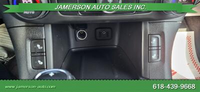 2017 GMC Acadia SLE-2   - Photo 11 - Benton, IL 62812