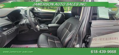 2024 Nissan Altima 2.5 SR   - Photo 9 - Benton, IL 62812