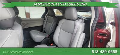 2024 Toyota Sienna XLE 7-Passenger - Photo 6 - Benton, IL 62812