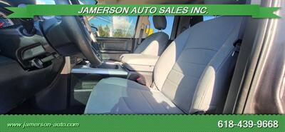 2017 RAM 1500 Express   - Photo 11 - Benton, IL 62812