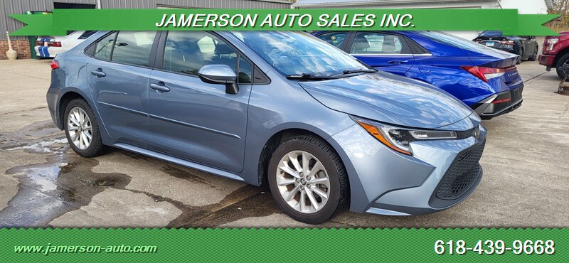 2021 Toyota Corolla LE's photo