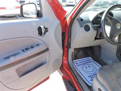 2011 Chevrolet HHR LT   - Photo 16 - Grand Island, NE 68801