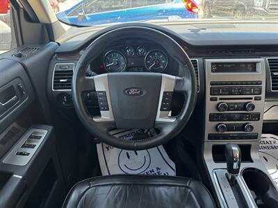 2009 Ford Flex SEL   - Photo 12 - Lexington, NE 68850