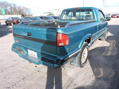 1995 Chevrolet S-10 LS   - Photo 5 - Lexington, NE 68850