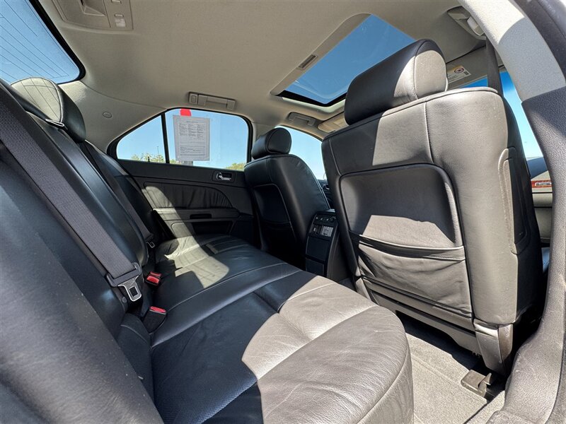 2005 Cadillac STS - Photo 10 - Lexington, NE 68850