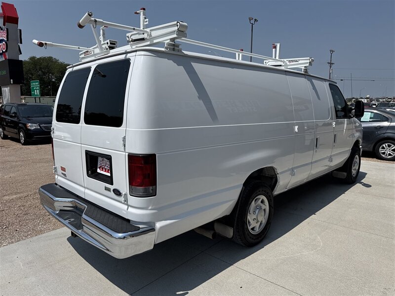 2013 Ford E-350 SD - Photo 5 - Lexington, NE 68850