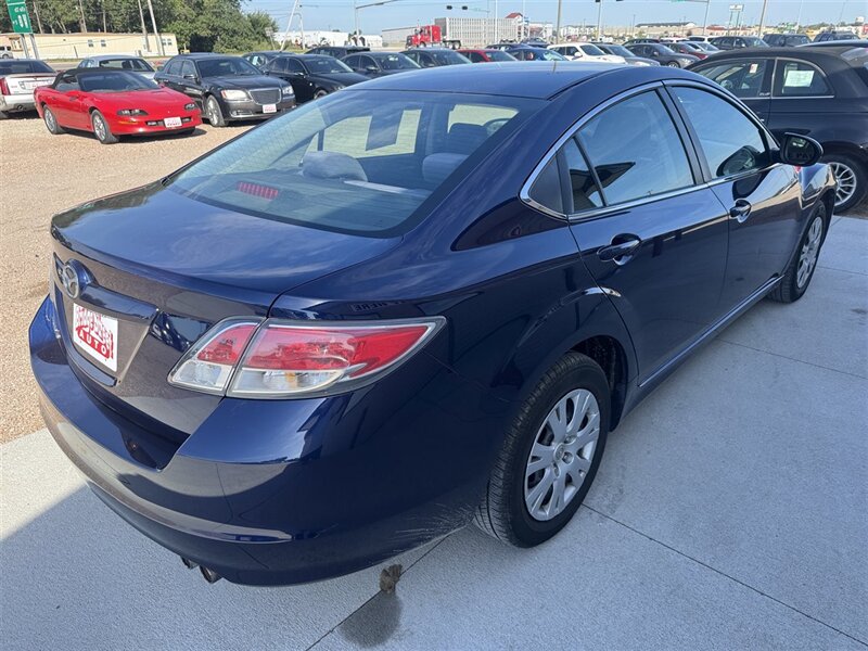 2011 Mazda Mazda6 i Sport - Photo 6 - Lexington, NE 68850