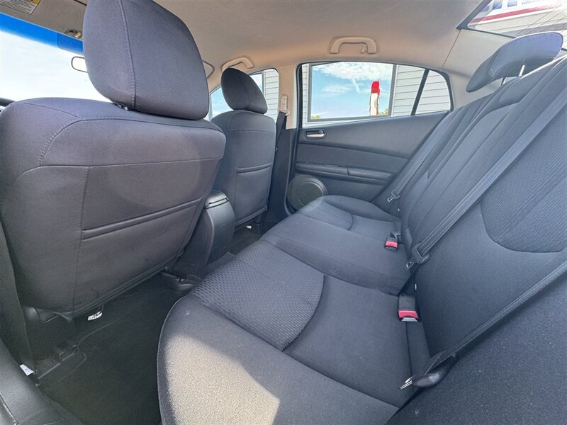 2011 Mazda Mazda6 i Sport - Photo 9 - Lexington, NE 68850