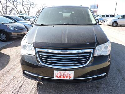 2012 Chrysler Town & Country Limited   - Photo 3 - Lexington, NE 68850