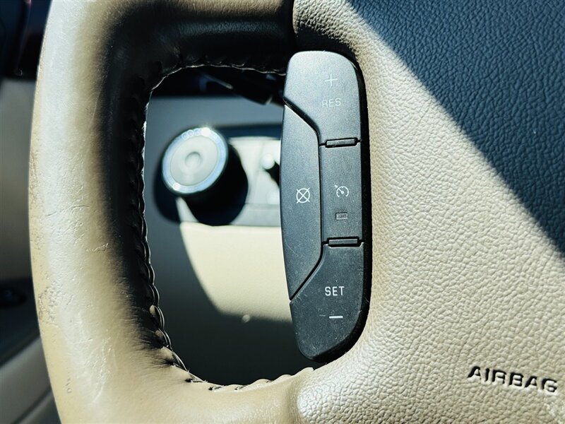 2008 Chevrolet Impala LTZ - Photo 10 - Lexington, NE 68850