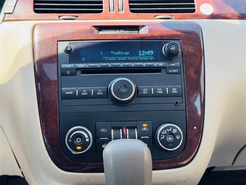 2008 Chevrolet Impala LTZ - Photo 14 - Lexington, NE 68850