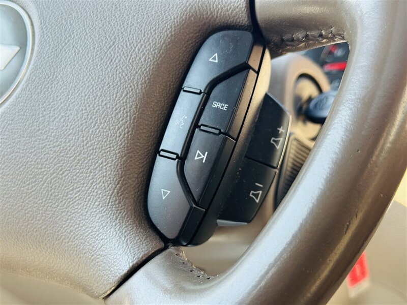 2008 Chevrolet Impala LTZ - Photo 11 - Lexington, NE 68850