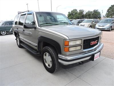 1999 GMC Yukon SLE   - Photo 4 - Lexington, NE 68850