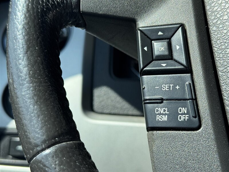 2013 Ford F-150 Lariat - Photo 11 - Kearney, NE 68847