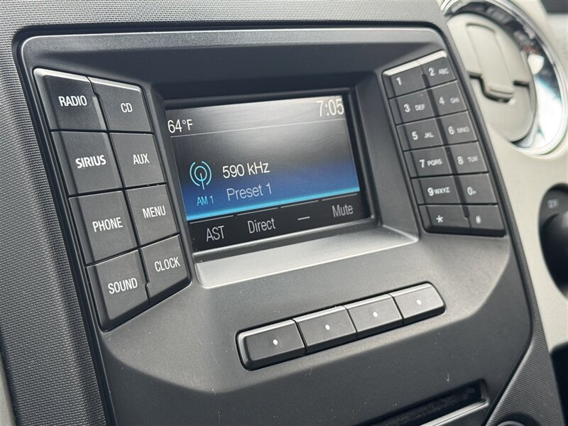 2014 Ford F-150 XLT - Photo 13 - North Platte, NE 69101