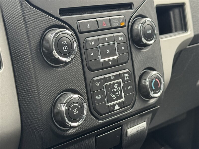2014 Ford F-150 XLT - Photo 14 - North Platte, NE 69101