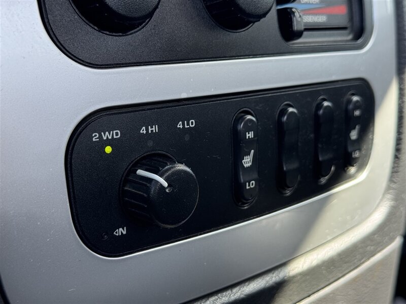 2005 Dodge Ram 2500 ST - Photo 17 - Lexington, NE 68850