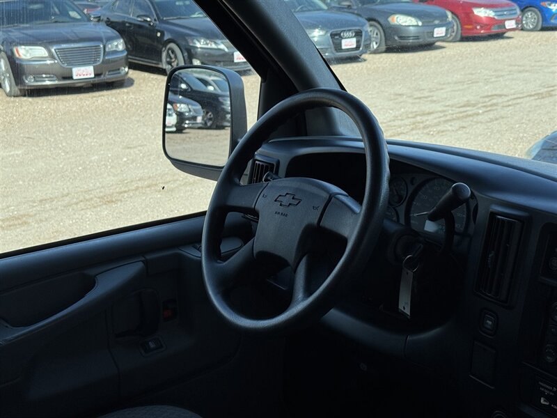 2007 Chevrolet Express LS 3500 - Photo 3 - Lexington, NE 68850