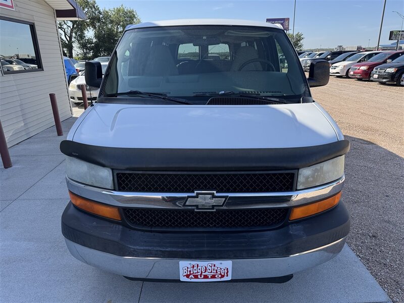 2007 Chevrolet Express LS 3500 - Photo 4 - Lexington, NE 68850