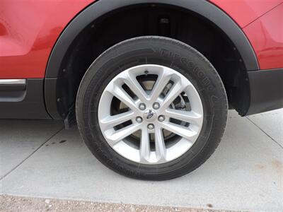 2011 Ford Explorer XLT   - Photo 8 - Lexington, NE 68850